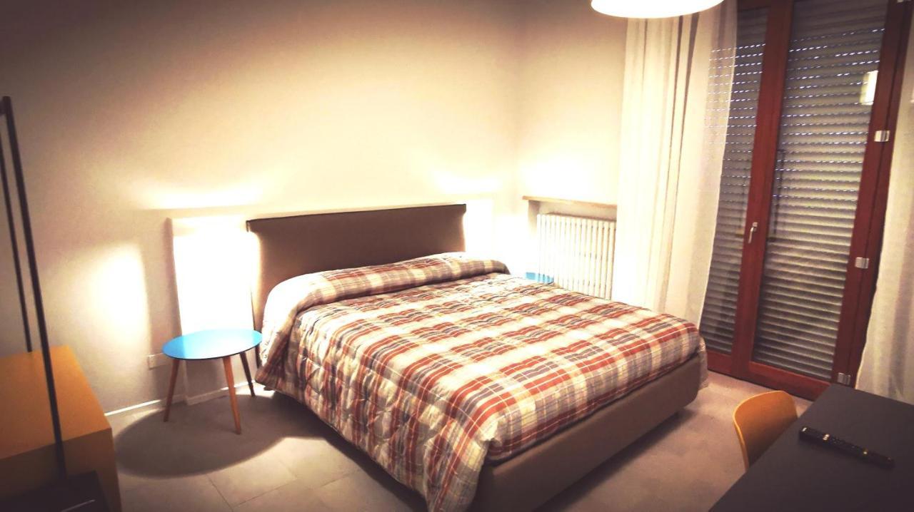 Hotel Casa Dora à Cesena Extérieur photo