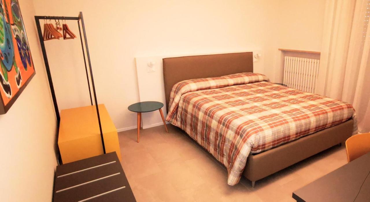 Hotel Casa Dora à Cesena Extérieur photo